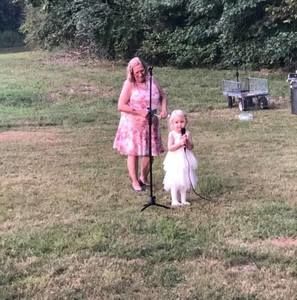 Meet your Posher, Laura